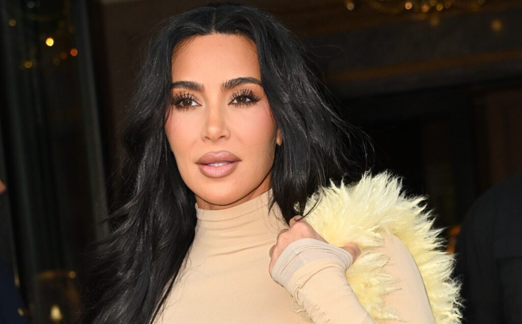 Kim Kardashian incendia Instagram con una foto vintage